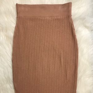 High waisted blush pencil skirt